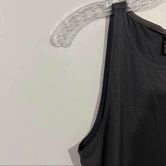 Calvin Klein size Large gray sleepwear tank top - Picture 7 of 10